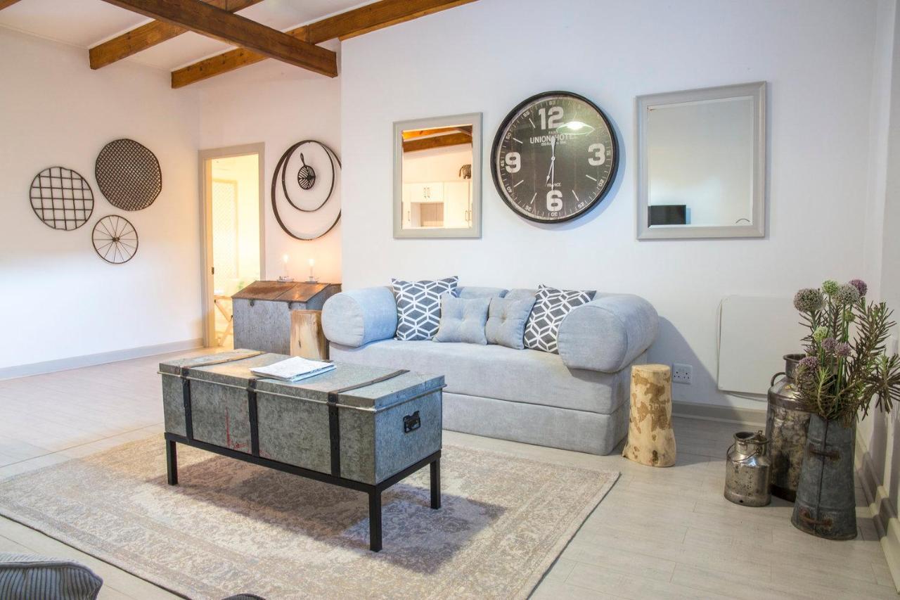 River Bend Guesthouses Graaff-Reinet Εξωτερικό φωτογραφία